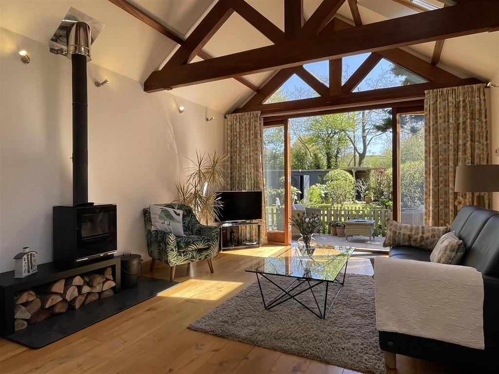 Nympton 3 bed detached house for sale £485,000