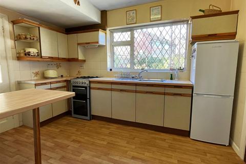 36 Elizabeth Avenue, Wolverhampton, WV4 5BA
