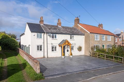 Greystones Main Street, Kirby Misperton, Malton, YO17 6XL