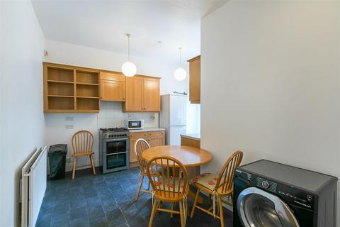 2 bedroom flat to rent, Albemarle Avenue, High West Jesmond, Newcastle upon Tyne