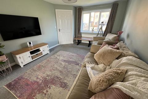 4 bedroom detached house to rent, Warkworth Way, Amble, Morpeth