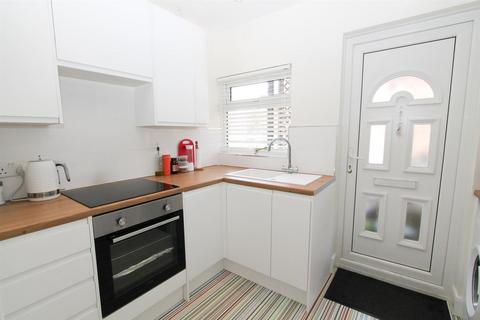 2 bedroom flat for sale, Stanley Court, Carshalton SM5