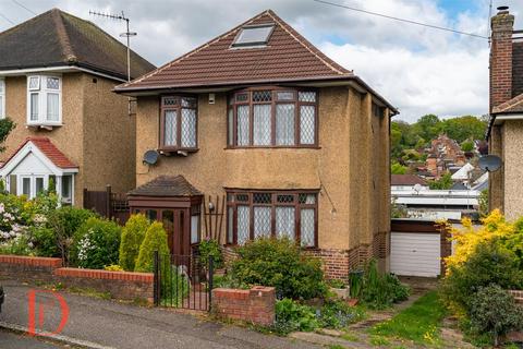 Loughton - 3 bedroom detached house for sale