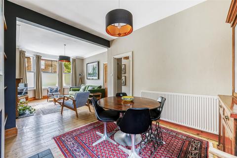 23 Hessel Road, London, W13 9ER