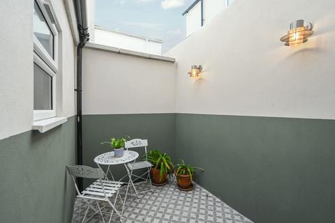 20 Albion Hill, Brighton, BN2 9NP