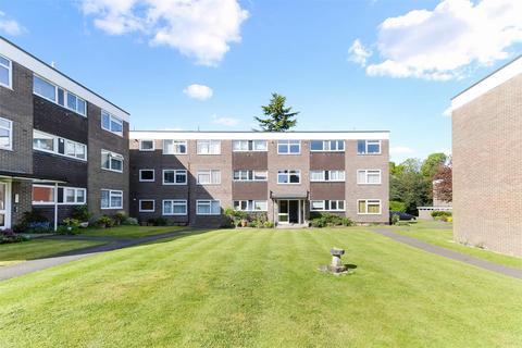 2 bedroom flat for sale, Downs Hill Road, Epsom