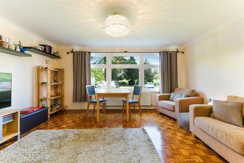 2 bedroom flat for sale, Downs Hill Road, Epsom