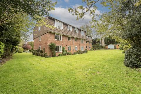 2 bedroom flat for sale, Douglas Road, Harpenden