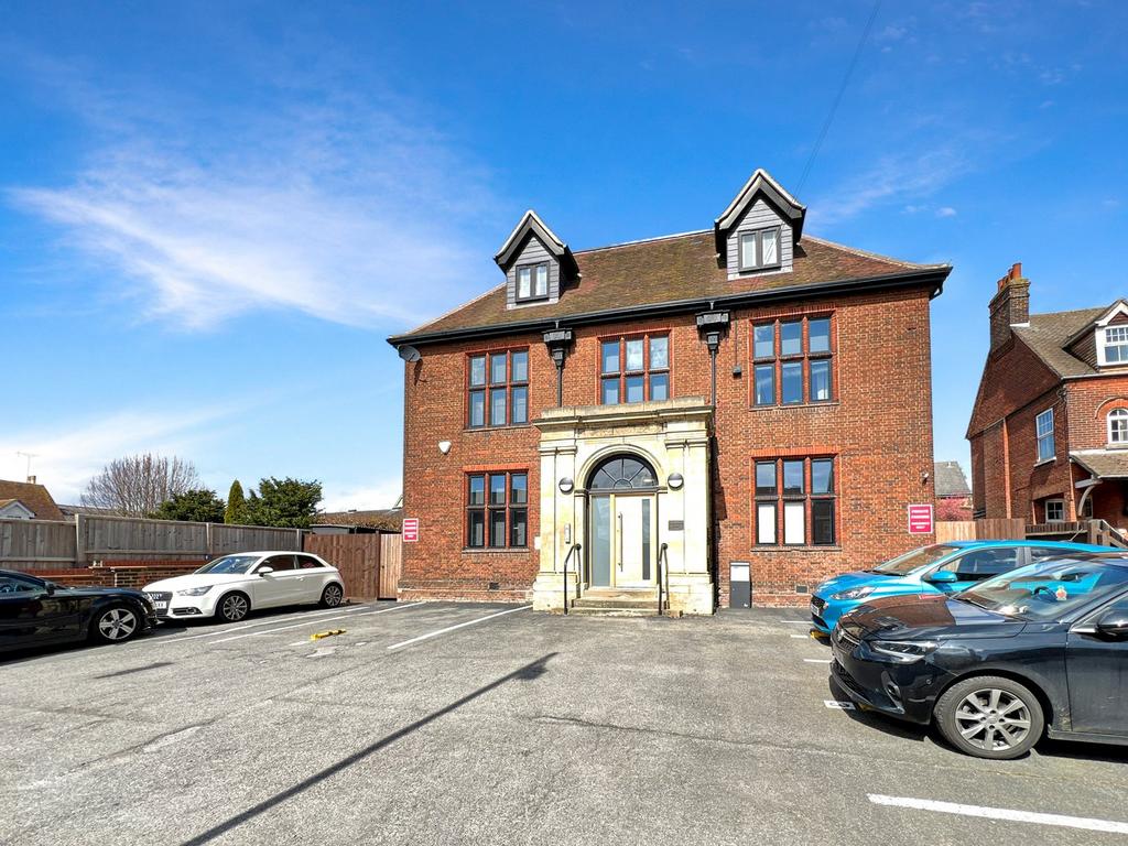 Colchester Road, Halstead, CO9 1 bed apartment for sale £169,995