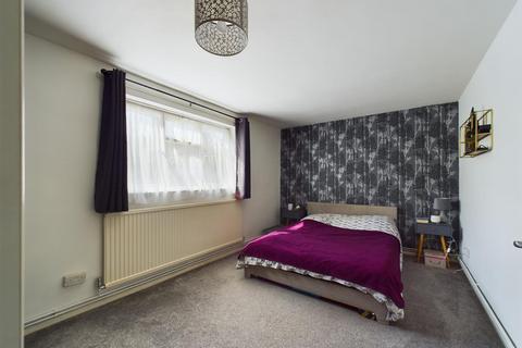 2 bedroom maisonette for sale, Shipley Road, Crawley