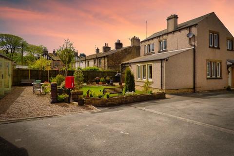 3 bedroom link detached house for sale, 27 & Annex Bungalow, High Street, Gargrave, Skipton