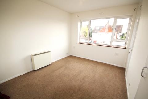2 bedroom apartment to rent, Marsham Way, Gerrards Cross SL9