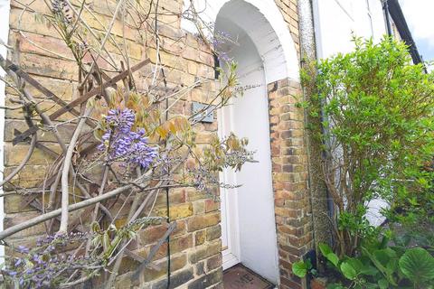 3 bedroom cottage for sale, Greatness Road, Sevenoaks, TN14