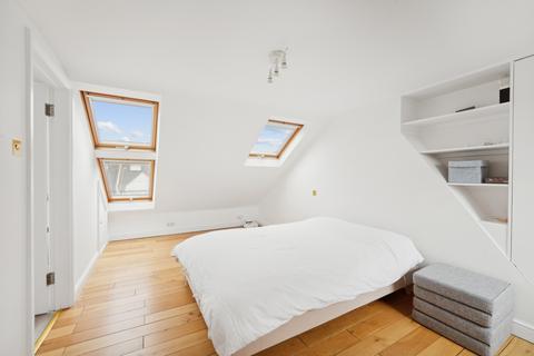 3 bedroom maisonette for sale, Wardo Avenue, Fulham, London SW6