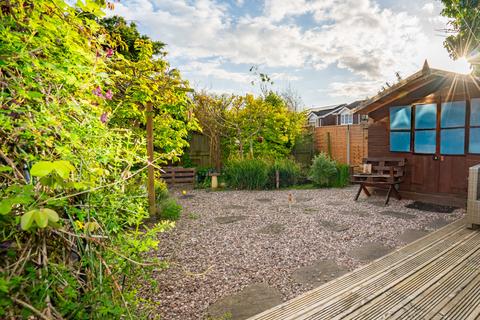 16 Haltonlea, Wilnecote, Tamworth, B77 4BN