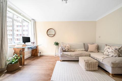 1 bedroom flat for sale, Hallfield Estate, Bayswater