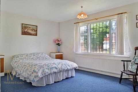 3 bedroom bungalow for sale, Northfleet, Gravesend DA11