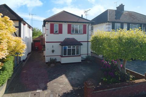 3 bedroom detached house for sale, Earls Hall Avenue, Southend-on-sea, SS2