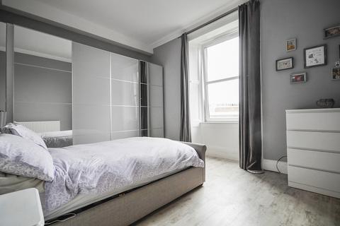 2 bedroom flat for sale, 22/6 Great Junction Street, Leith, Edinburgh, EH6 5LA