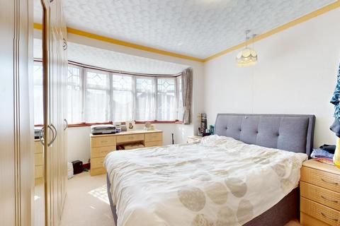 6 bedroom ground floor flat to rent, Alderwick Drive