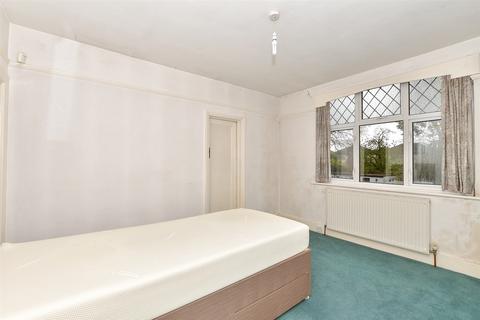 2 bedroom semi-detached house for sale, Stradbroke Grove, Clayhall, Ilford, Essex