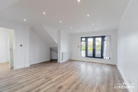 4 bedroom detached bungalow for sale, Rayleigh Road, Leigh-on-Sea, SS9 5XL
