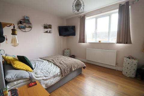 61 Applecroft Road, Luton, LU2 8BB