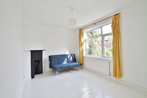 3 bedroom terraced house to rent, Southcroft Road, London, SW17