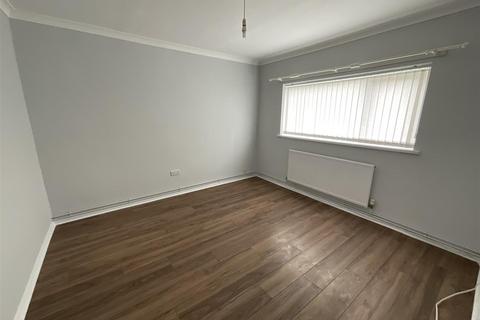 2 bedroom apartment to rent, Parcyrhun, Ammanford