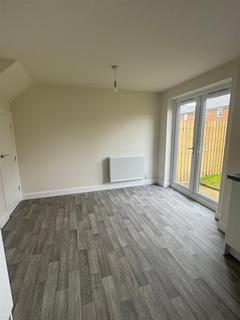 3 bedroom semi-detached house to rent, Vickers Street, New Walthham, Grimsby