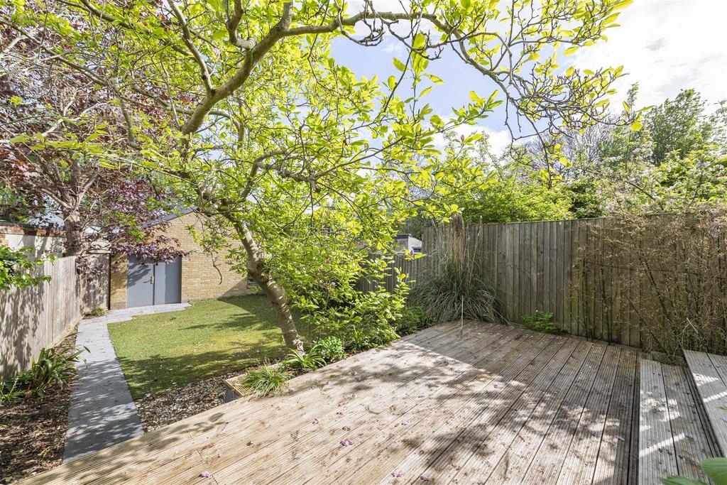 James anderson - 482 upper richmond rd west  9 .JP