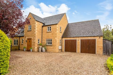 4 bedroom detached house for sale, Station Road, Chipping Campden