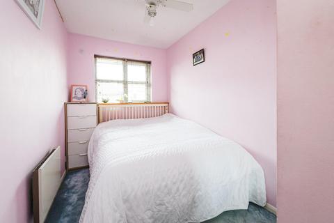 2 bedroom maisonette for sale, Saxon Park, Greenhithe