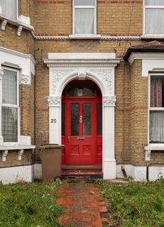 20 Forest Drive East, London, E11 1JY