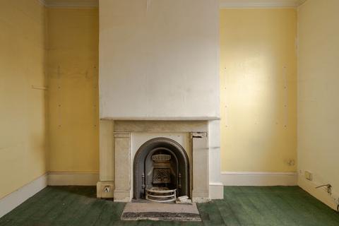 20 Forest Drive East, London, E11 1JY