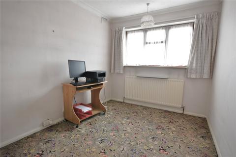 35 Vicarage Lane, Horley, RH6 8AR