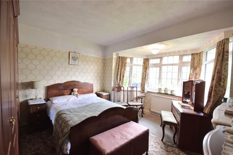 14 Tudor Close, Smallfield, Horley, RH6 9NH