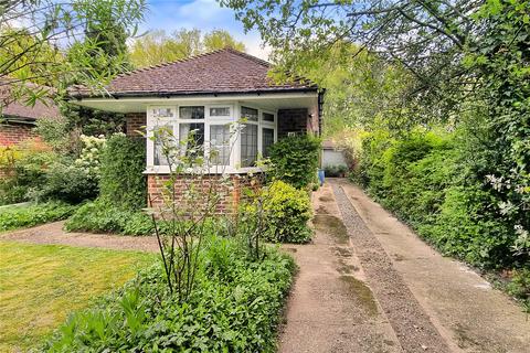 14 Tudor Close, Smallfield, Horley, RH6 9NH