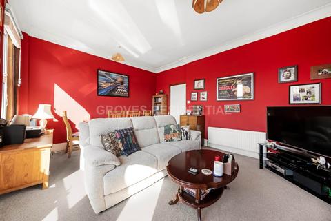 2 bedroom maisonette for sale, Penrith Road, New Malden