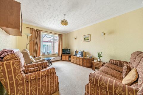 47 Brocks Drive, Fairlands, Guildford, GU3 3NE