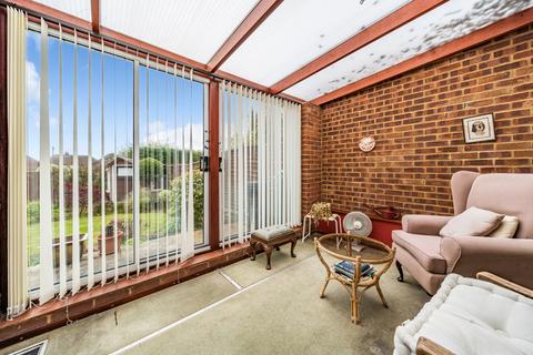 47 Brocks Drive, Fairlands, Guildford, GU3 3NE