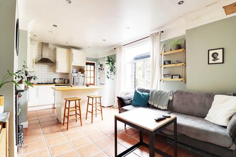 2 bedroom terraced house for sale, Boundary Road, London SW19