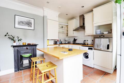 2 bedroom terraced house for sale, Boundary Road, London SW19