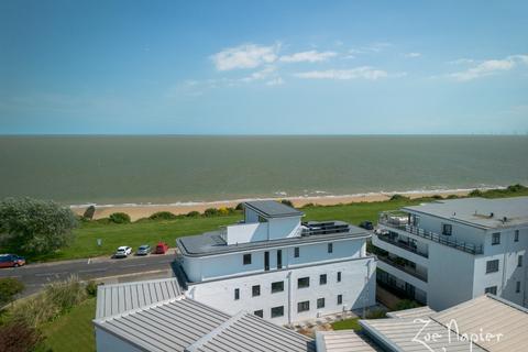 2 bedroom apartment for sale, Frinton on Sea