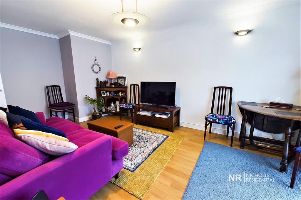 Lounge /  Dining Room