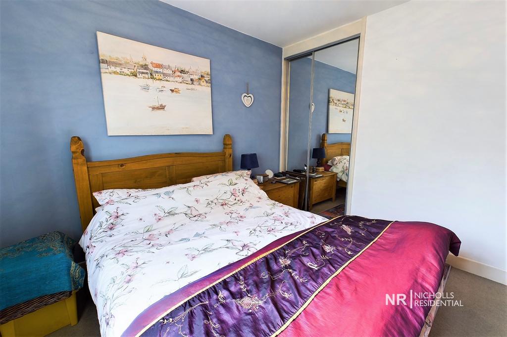 Extra Bedroom Picture
