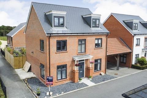 5 bedroom detached house for sale, Corbett Place, Maldon