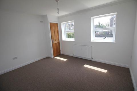 2 bedroom apartment to rent, Milton Road, Milton