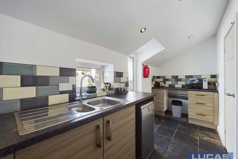 2 bedroom terraced house for sale, Glyn Afon Terrace, Waunfawr, Caernarfon