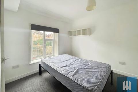 1 bedroom in a house share to rent, Lowerhouses Lane, Lowerhouses, Huddersfield, HD5
